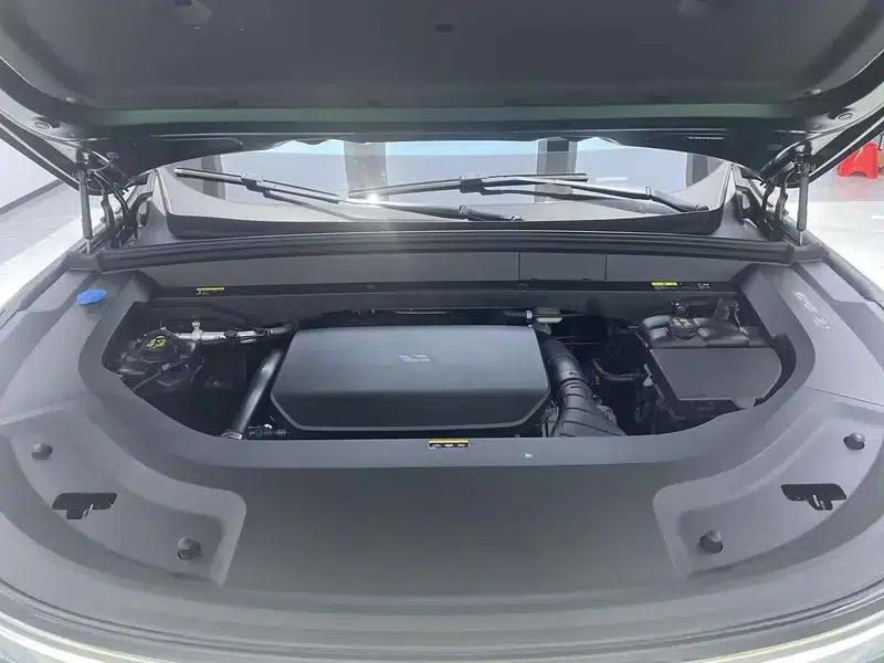 Li Auto L9 2025 Ultra Intelligent Renewal Edition — миниатюра 4