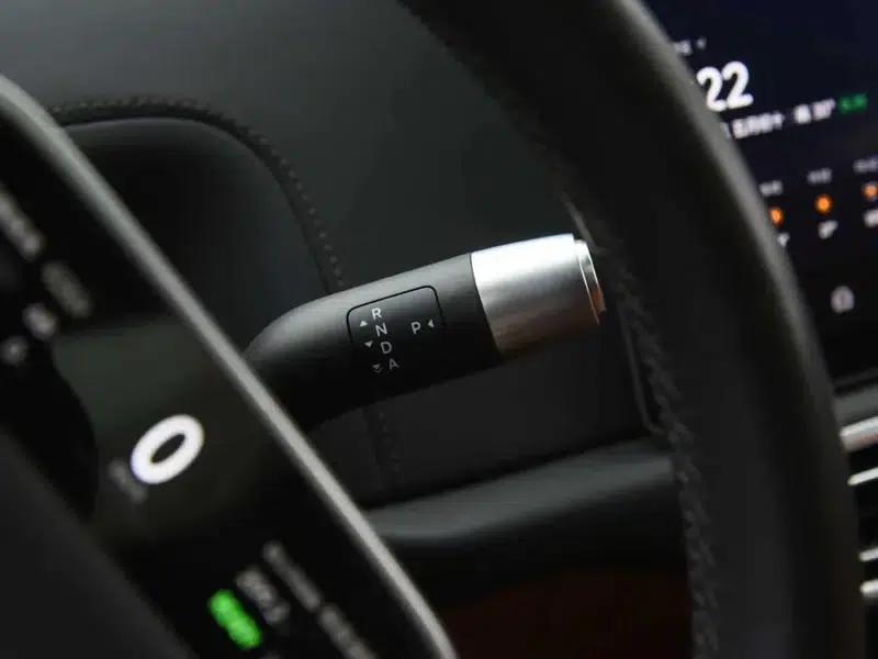 Li Auto L9 2022 Max Edition — миниатюра 12