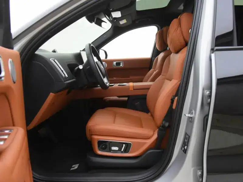 Li Auto L9 2022 Max Edition — миниатюра 13