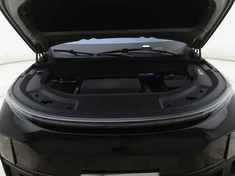 Li Auto L9 2022 Max Edition — миниатюра 6