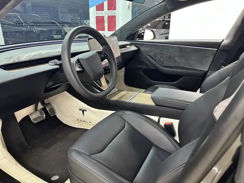 Model 3 2023 Rear-Wheel Drive — миниатюра 11