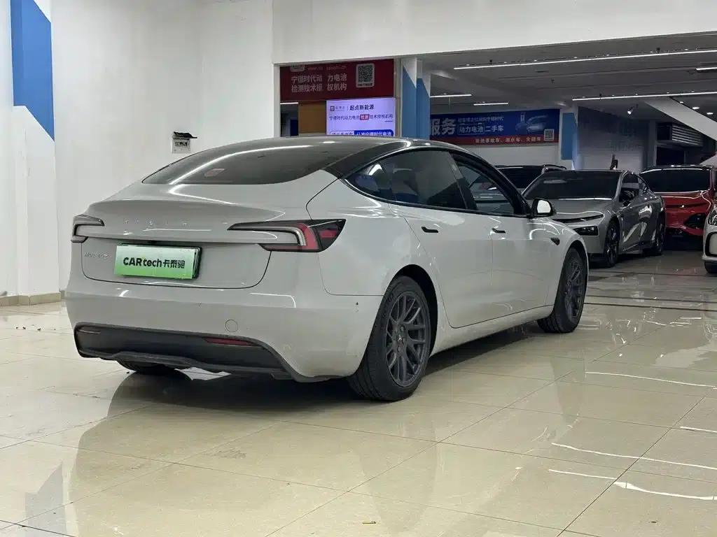 Model 3 2023 Rear-Wheel Drive — миниатюра 13