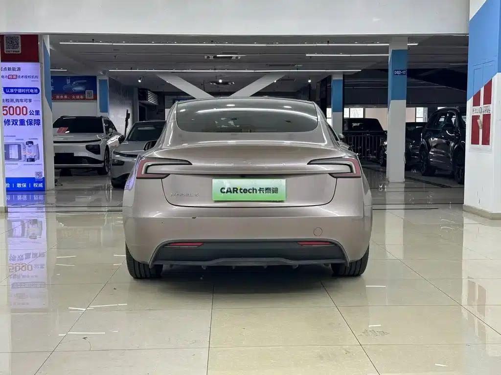 Model 3 2023 Rear-Wheel Drive — миниатюра 5