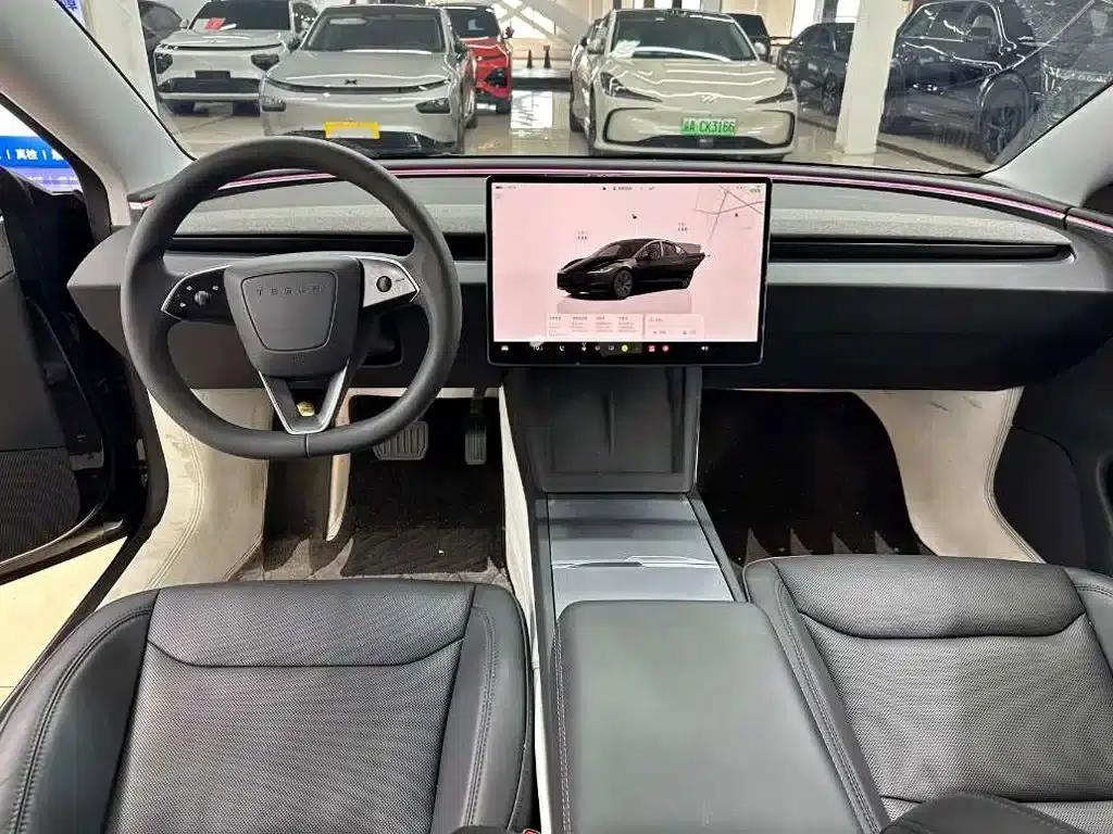 Model 3 2023 Rear-Wheel Drive — миниатюра 10