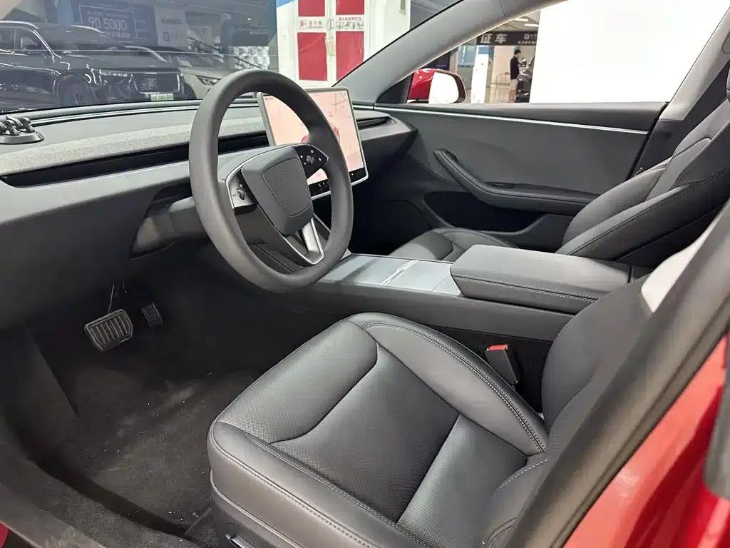 Model 3 2023 Rear-Wheel Drive — миниатюра 12