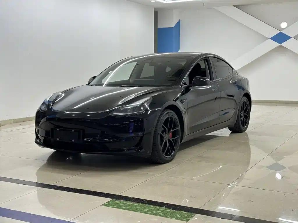 Model 3 2022 Performance All-Wheel Drive — миниатюра 1