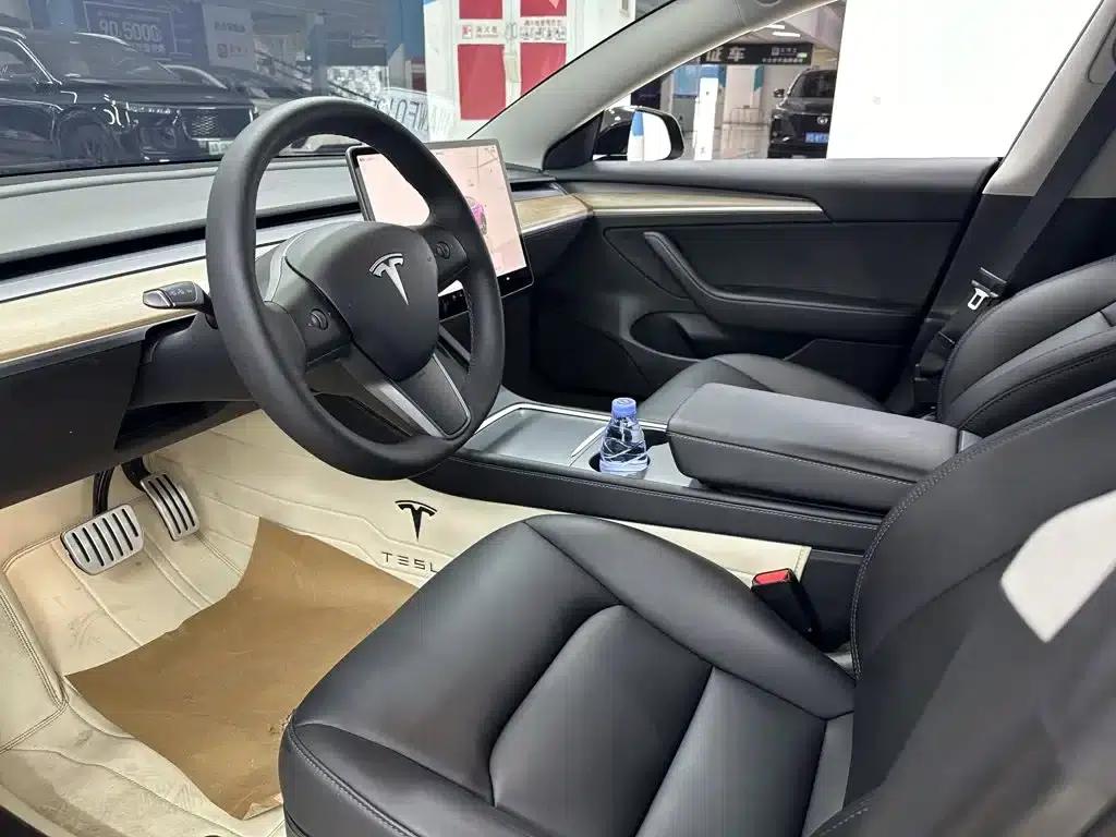 Model 3 2022 Performance All-Wheel Drive — миниатюра 11