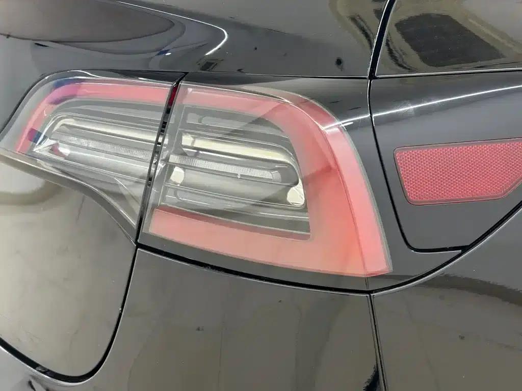 Model 3 2022 Performance All-Wheel Drive — миниатюра 7