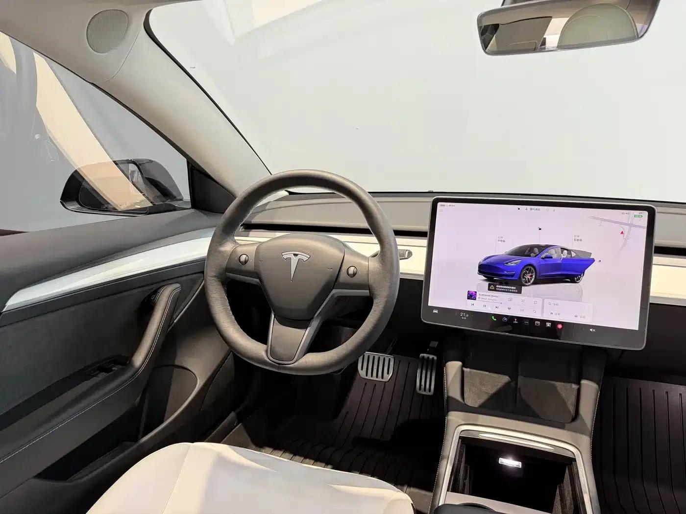 Model 3 2022 Performance All-Wheel Drive — миниатюра 18