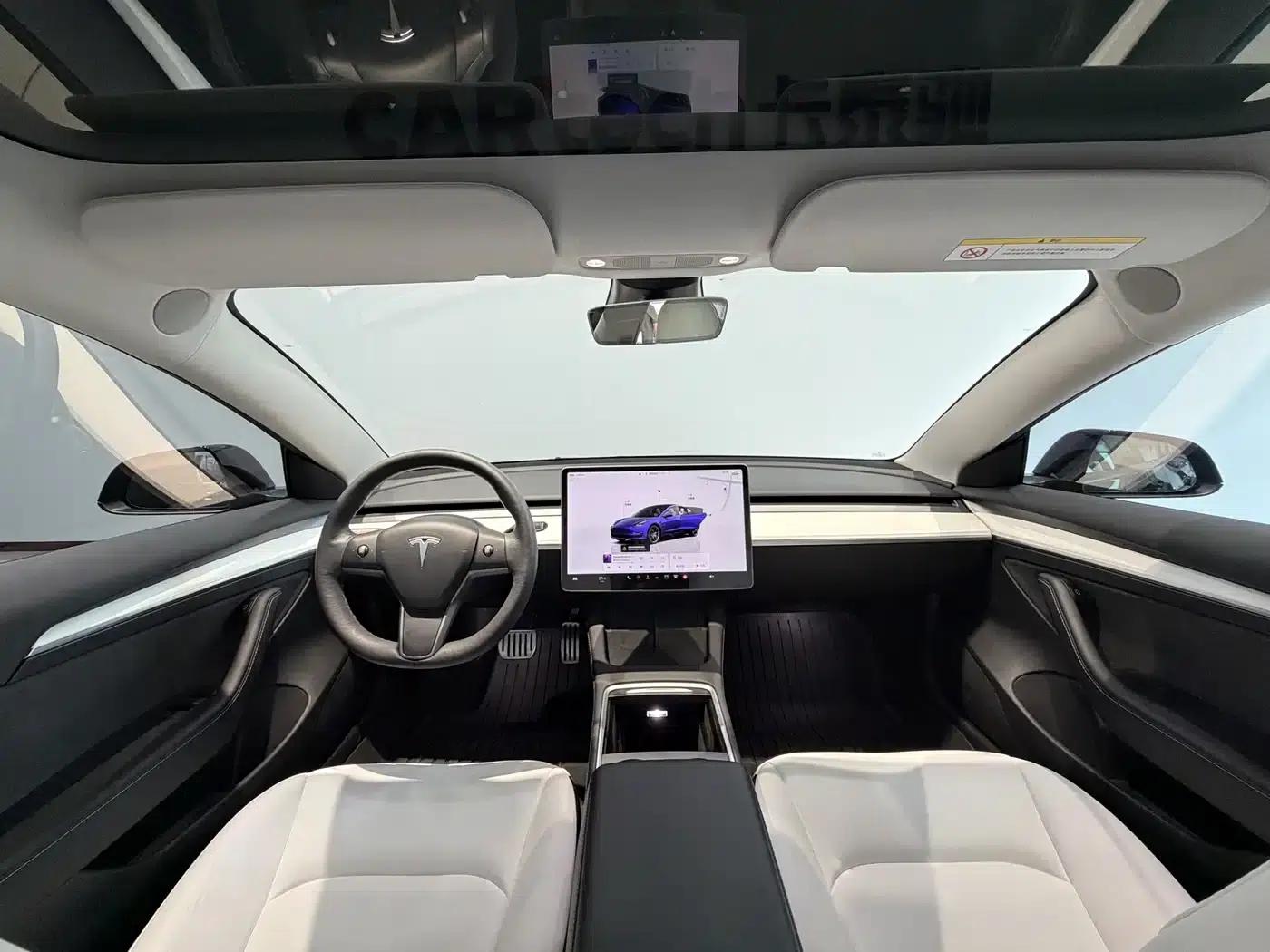 Model 3 2022 Performance All-Wheel Drive — миниатюра 19