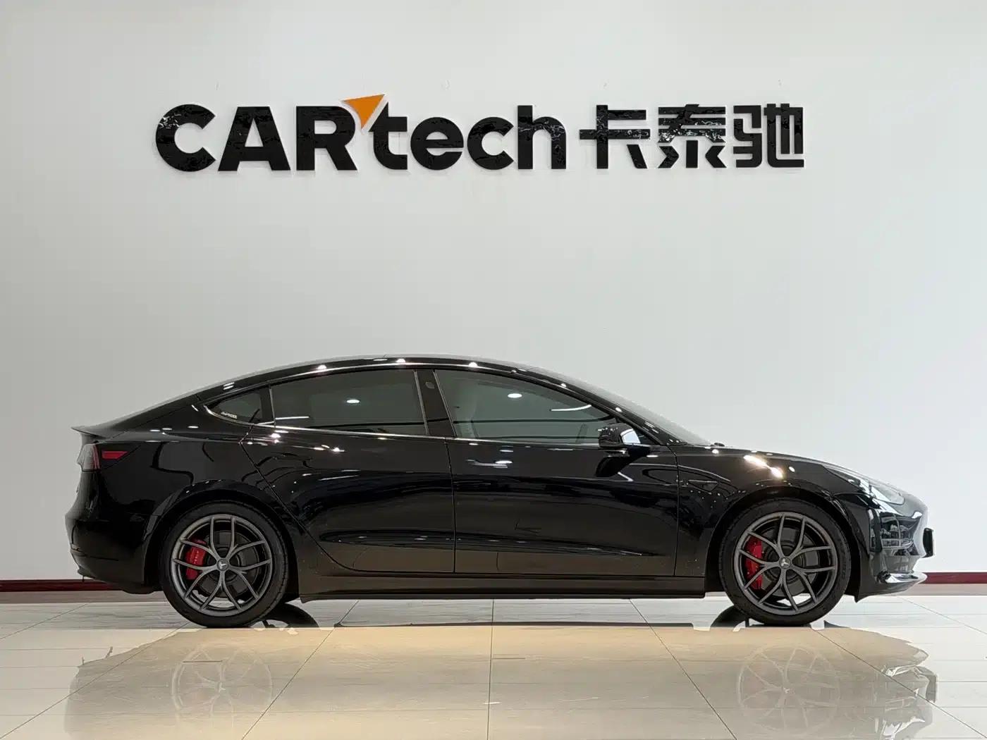 Model 3 2022 Performance All-Wheel Drive — миниатюра 5