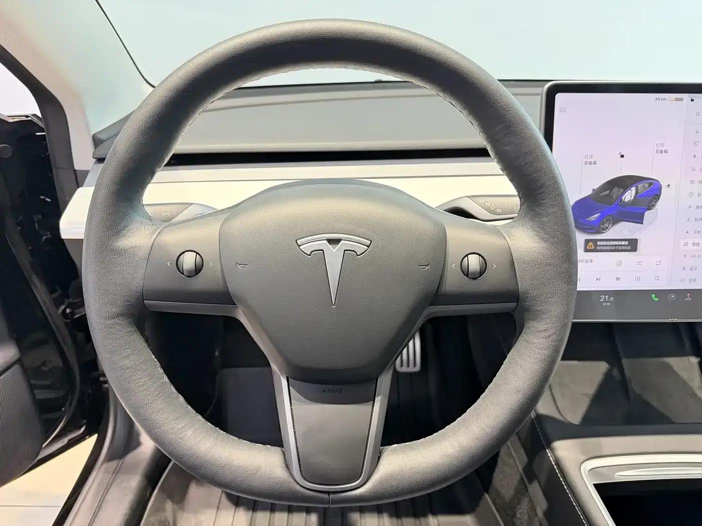 Model 3 2022 Performance All-Wheel Drive — миниатюра 7