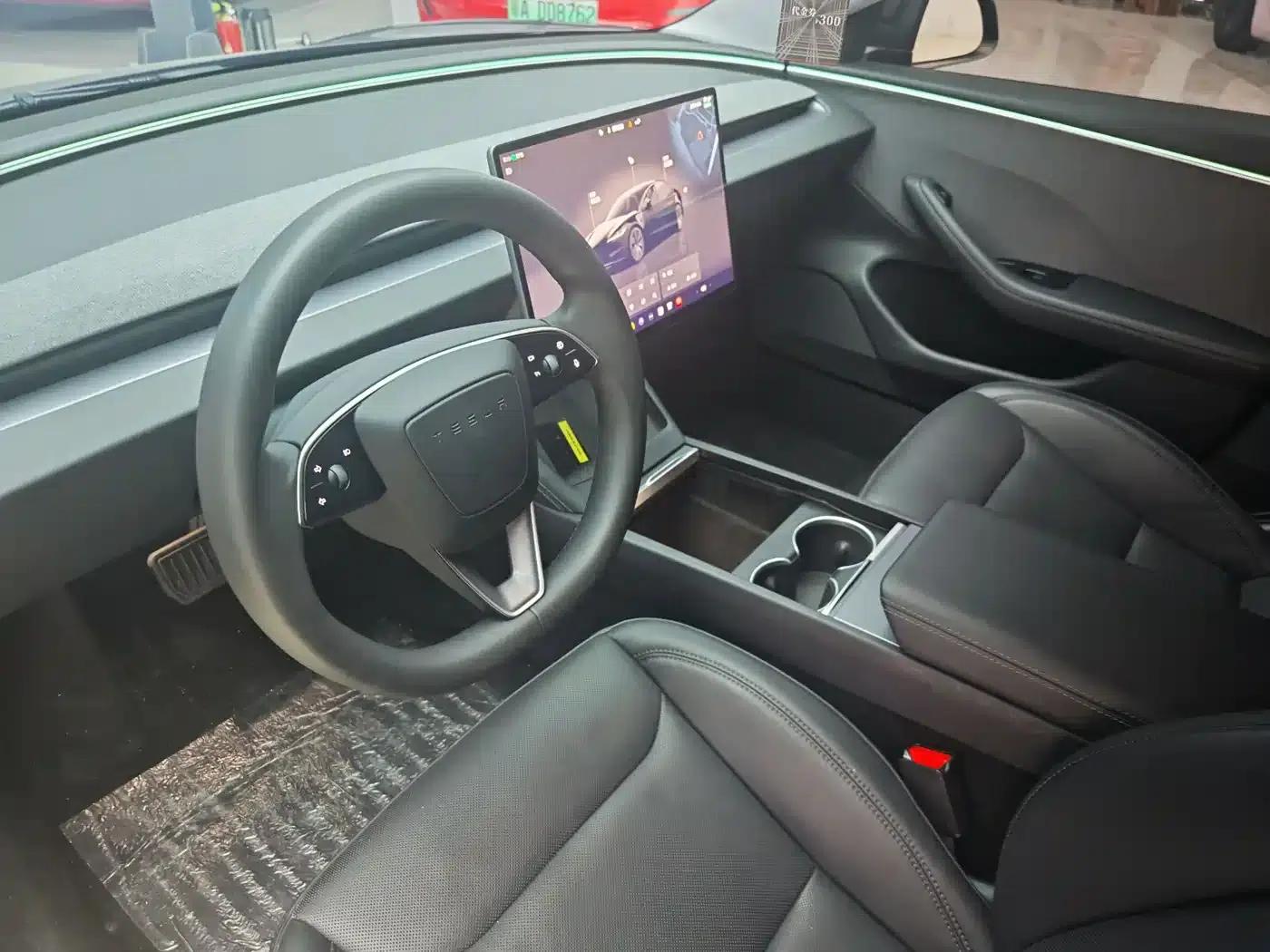 Model 3 2023 Rear-Wheel Drive — миниатюра 8
