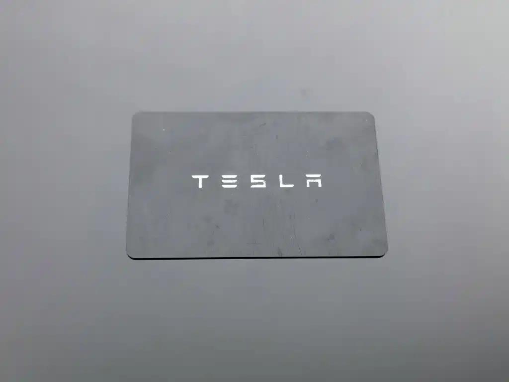 Model 3 2021 Standard Range Rear-Wheel Drive Upgrade — миниатюра 19