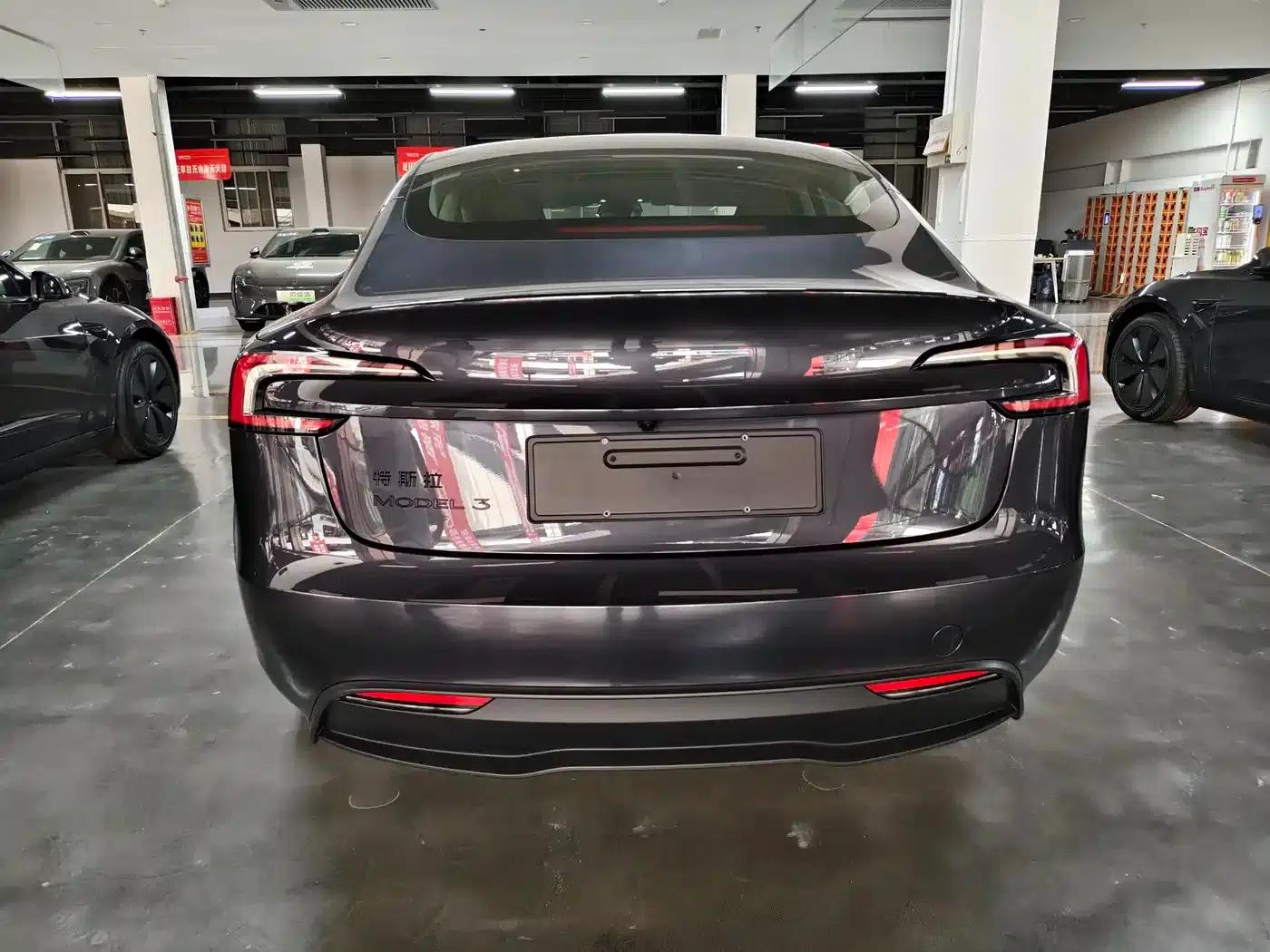 Model 3 2025 Facelift Rear-Wheel Drive Version — миниатюра 11