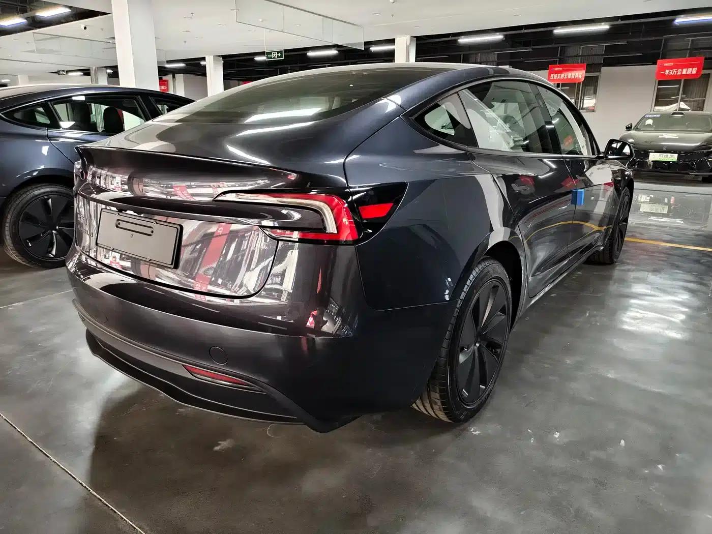 Model 3 2025 Facelift Rear-Wheel Drive Version — миниатюра 12