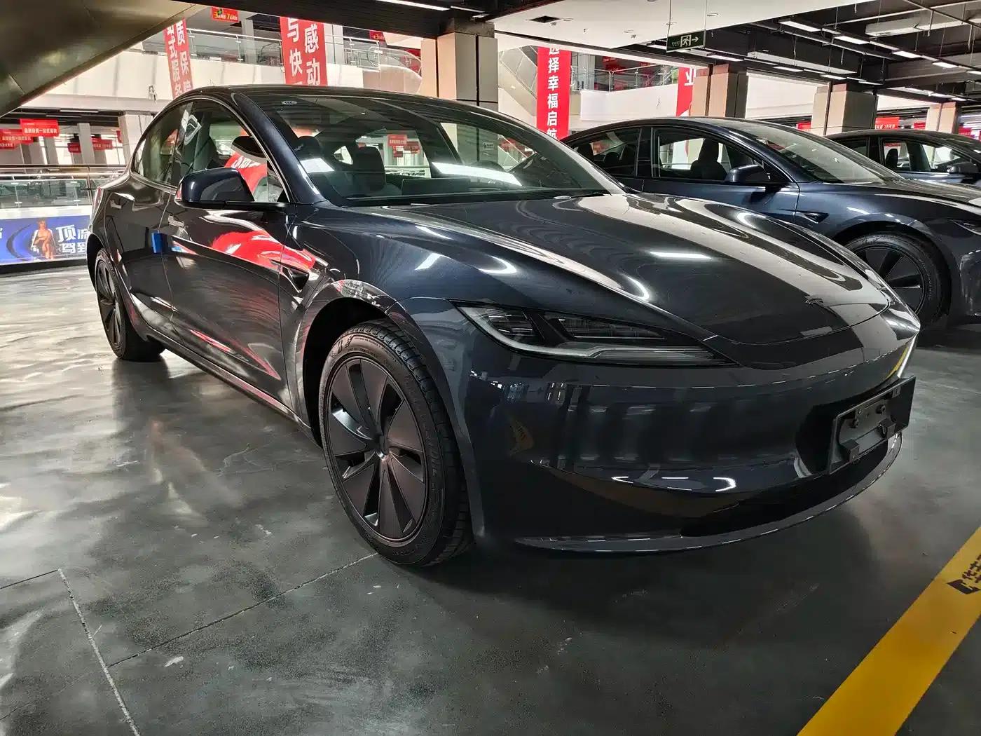 Model 3 2025 Facelift Rear-Wheel Drive Version — миниатюра 3