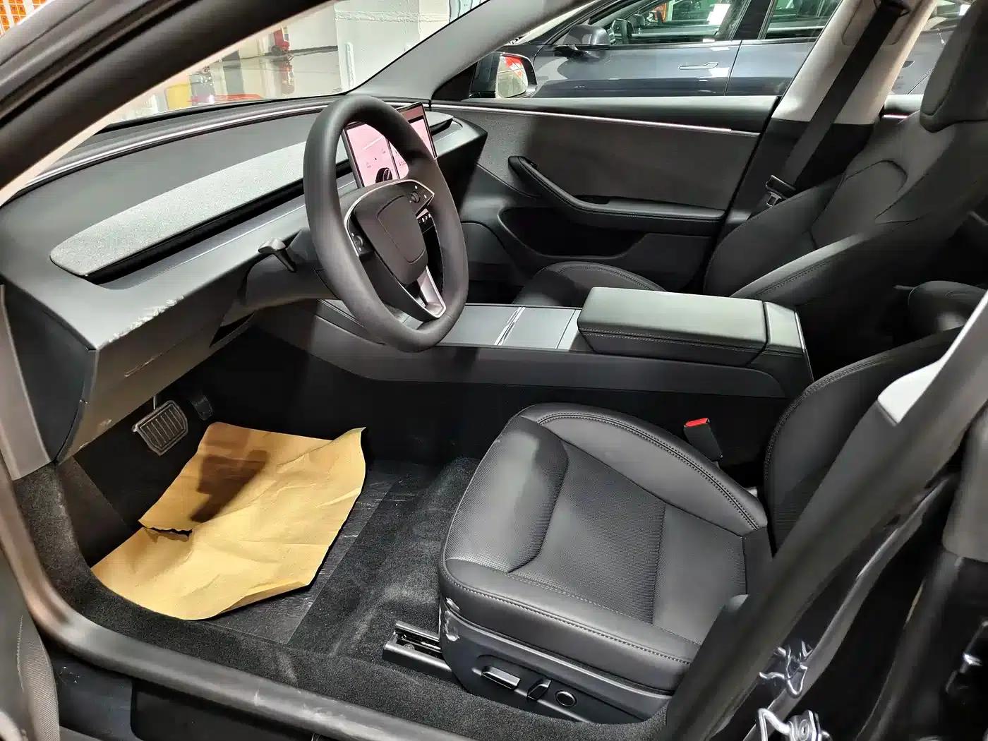 Model 3 2025 Facelift Rear-Wheel Drive Version — миниатюра 5