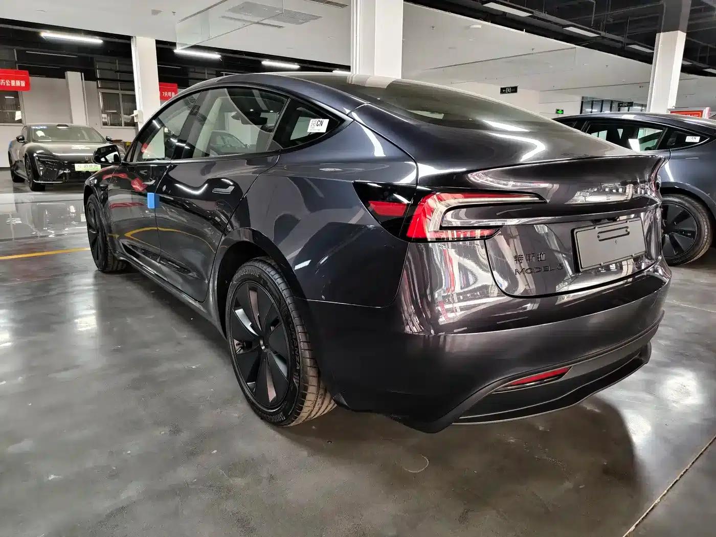 Model 3 2025 Facelift Rear-Wheel Drive Version — миниатюра 10