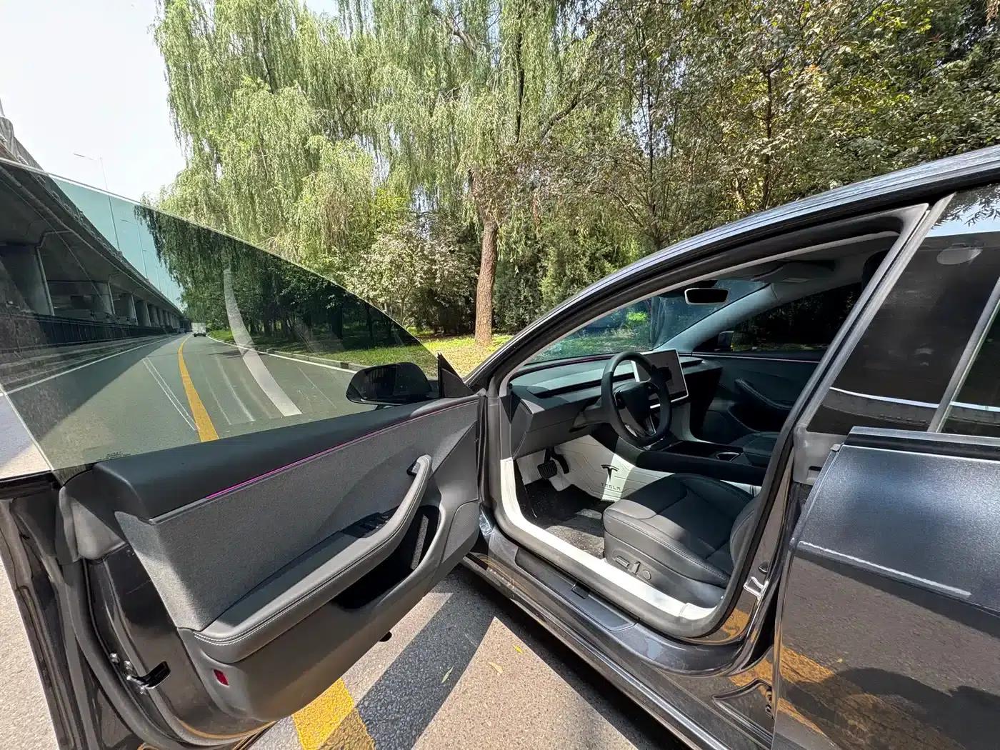 Model 3 2025 Rear-Wheel Drive — миниатюра 11
