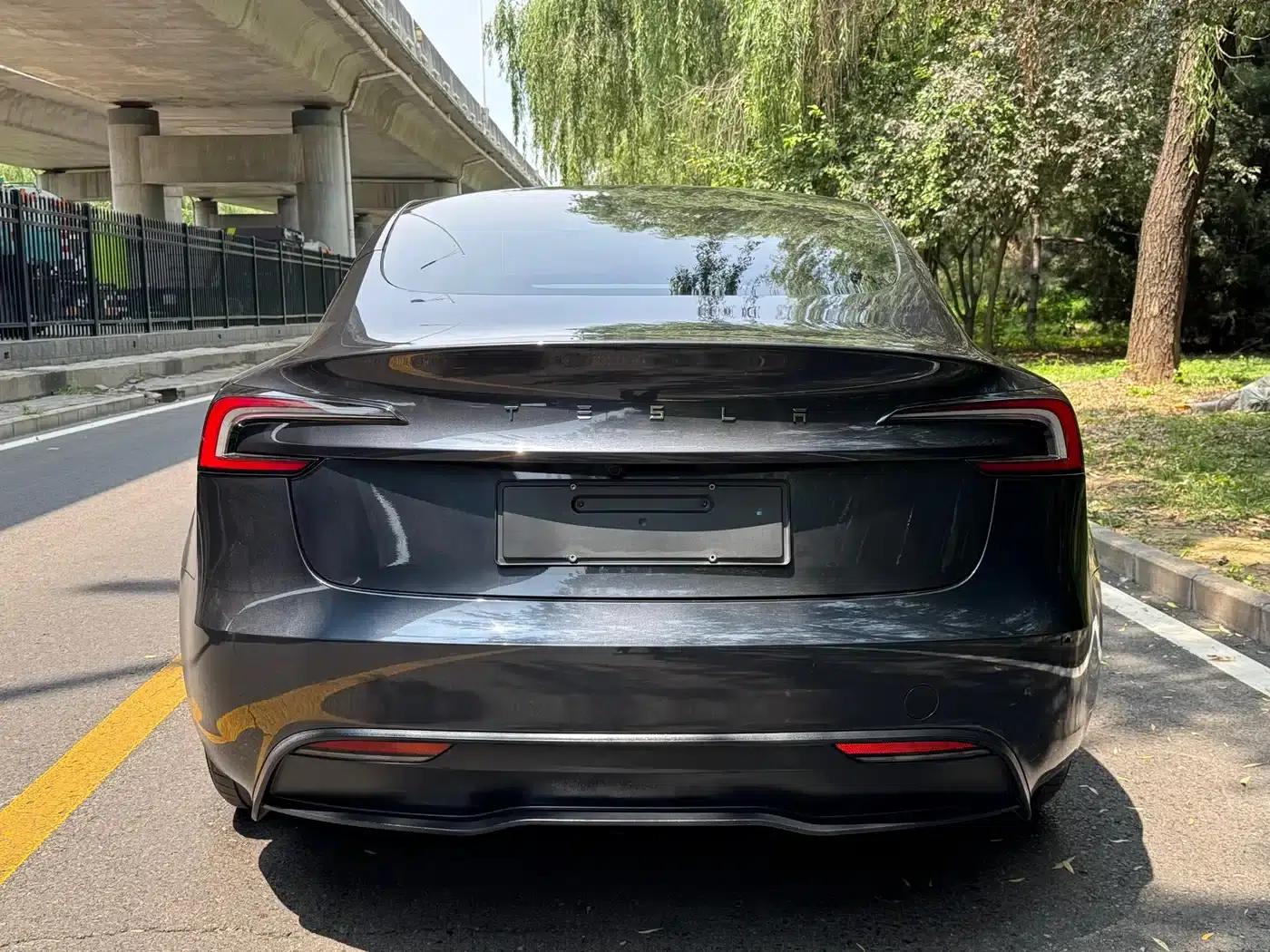 Model 3 2025 Rear-Wheel Drive — миниатюра 15