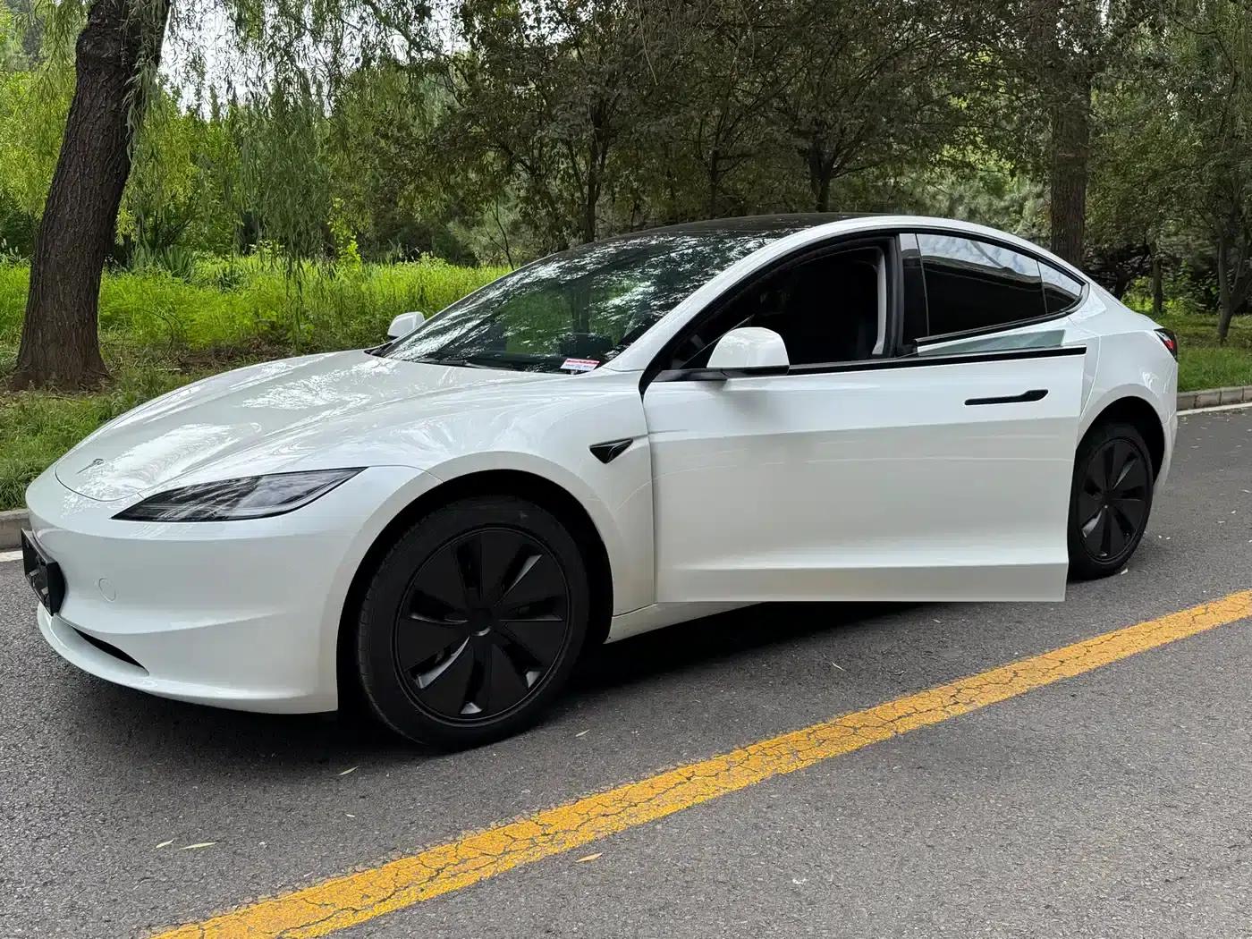 Model 3 2025 Rear-Wheel Drive — миниатюра 14