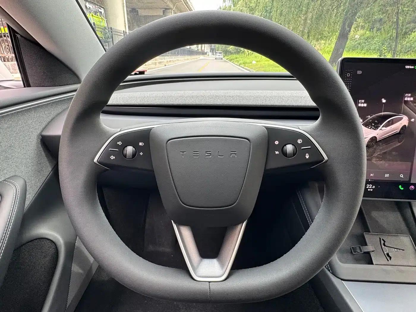 Model 3 2025 Rear-Wheel Drive — миниатюра 7
