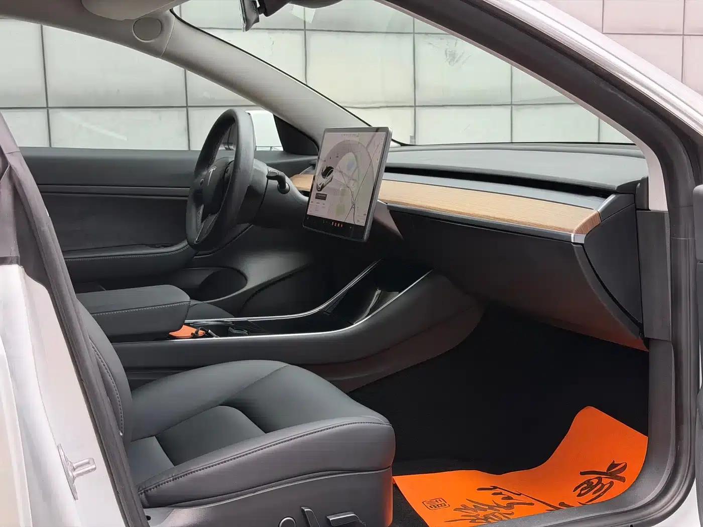 Model 3 2020 Facelift Standard Range Rear-Wheel Drive Upgrade — миниатюра 8