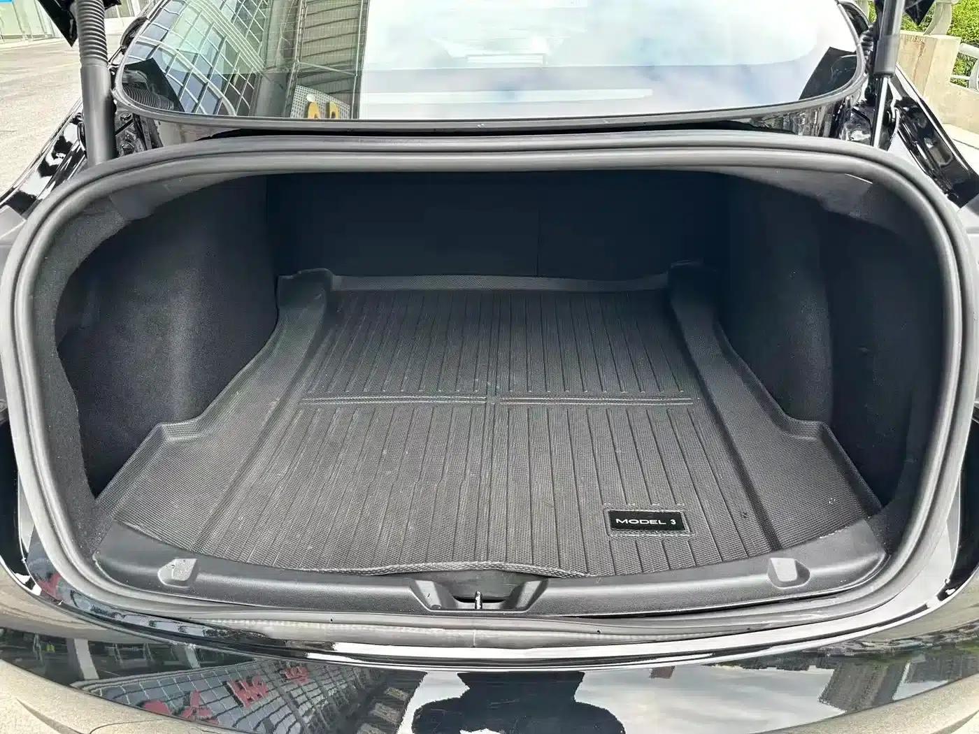 Model 3 2022 Rear-Wheel Drive — миниатюра 12