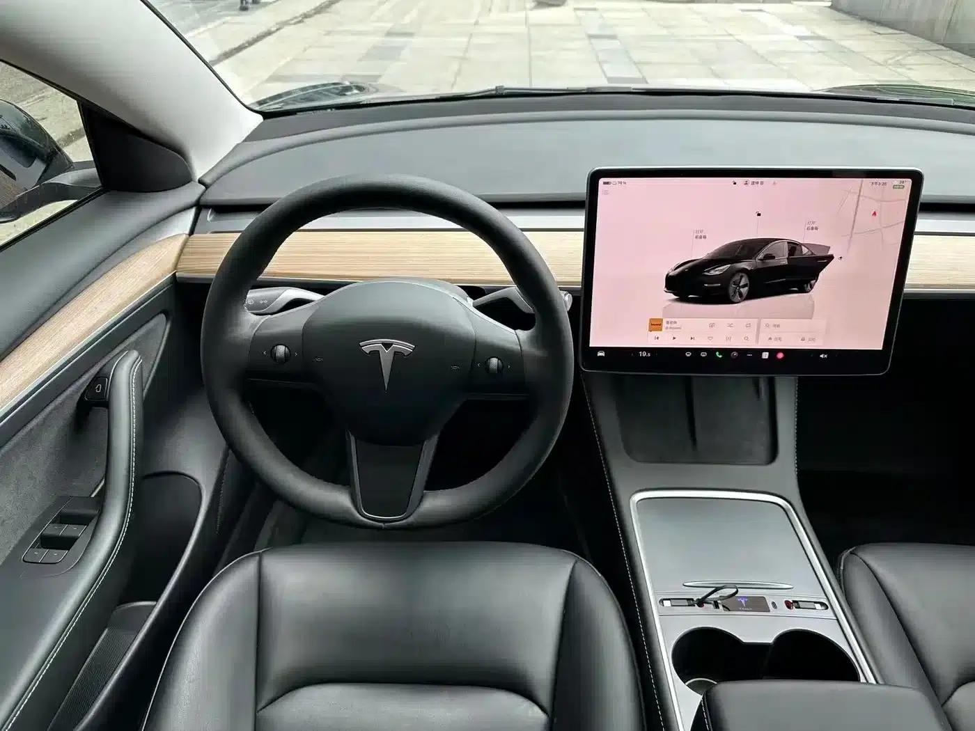 Model 3 2022 Rear-Wheel Drive — миниатюра 14