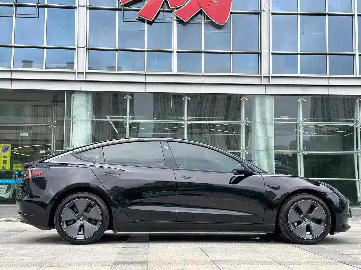 Model 3 2022 Rear-Wheel Drive — миниатюра 5