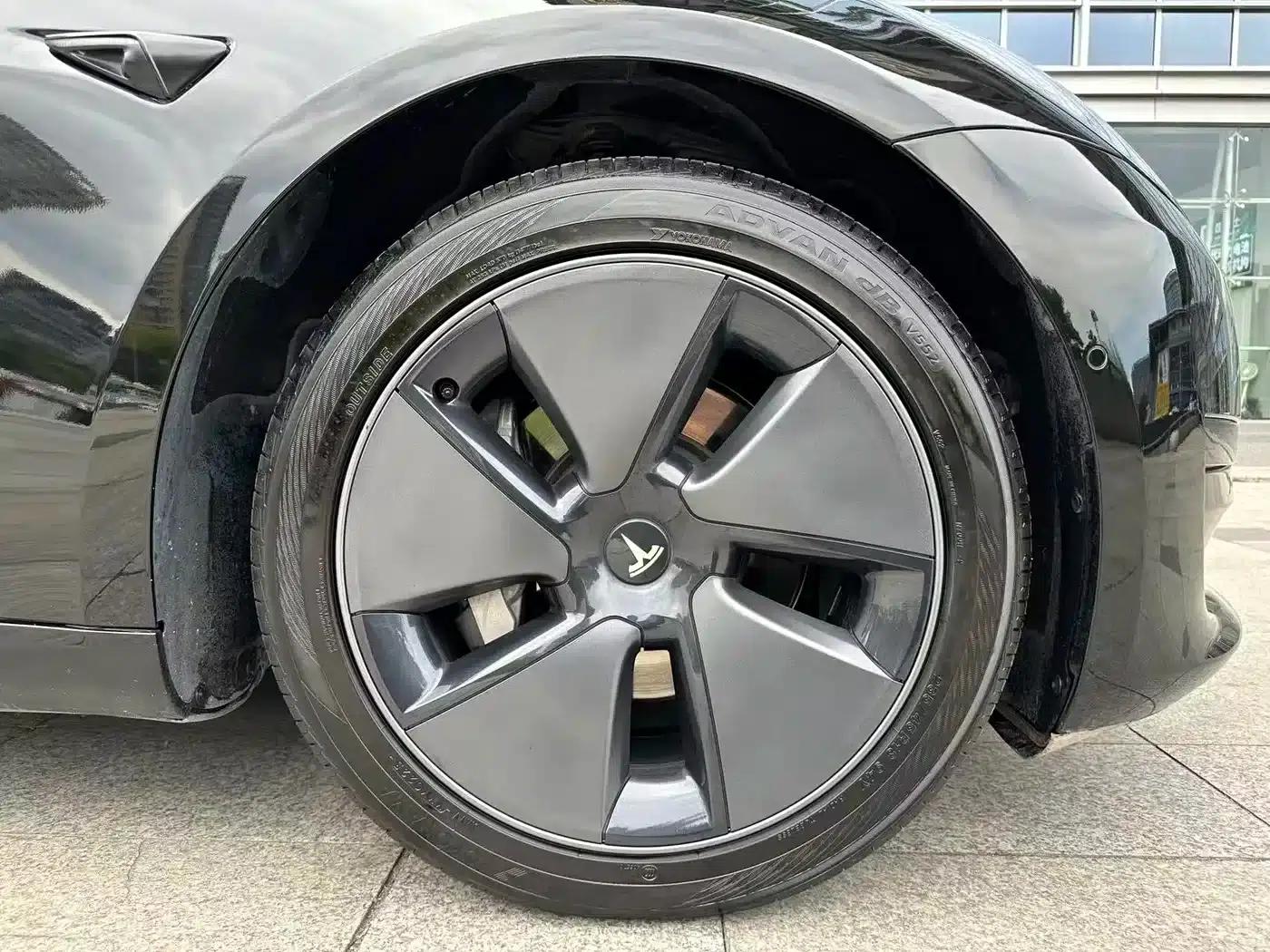Model 3 2022 Rear-Wheel Drive — миниатюра 10