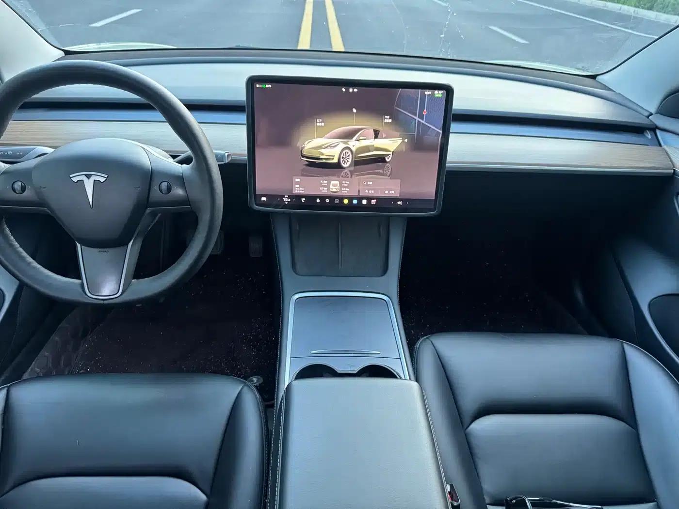 Model 3 2023 Rear-Wheel Drive — миниатюра 5