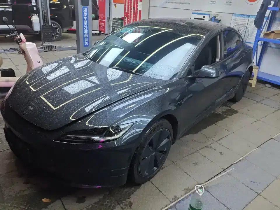 Model 3 2023 Rear-Wheel Drive — миниатюра 1