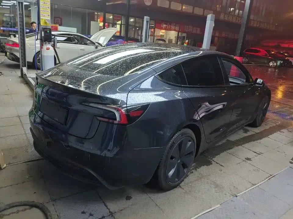 Model 3 2023 Rear-Wheel Drive — миниатюра 3