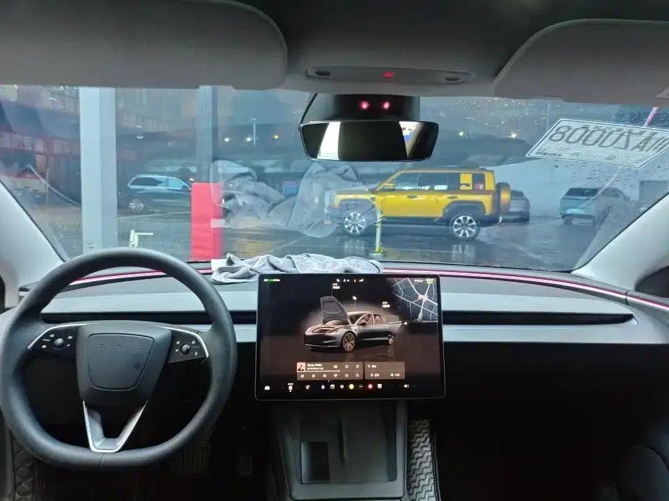 Model 3 2023 Rear-Wheel Drive — миниатюра 7