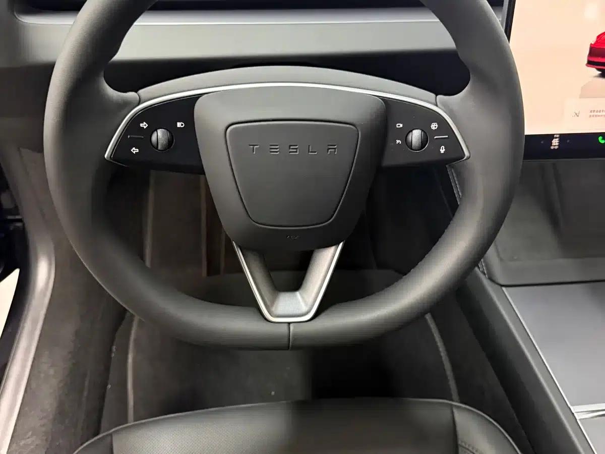 Model 3 2023 Long Range All-Wheel Drive — миниатюра 13