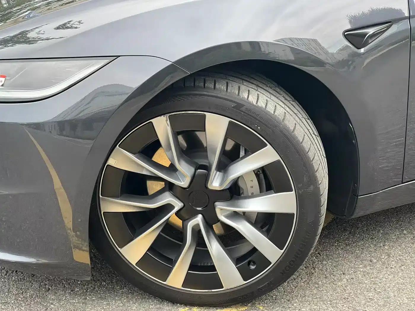 Model 3 2023 Long Range All-Wheel Drive — миниатюра 3