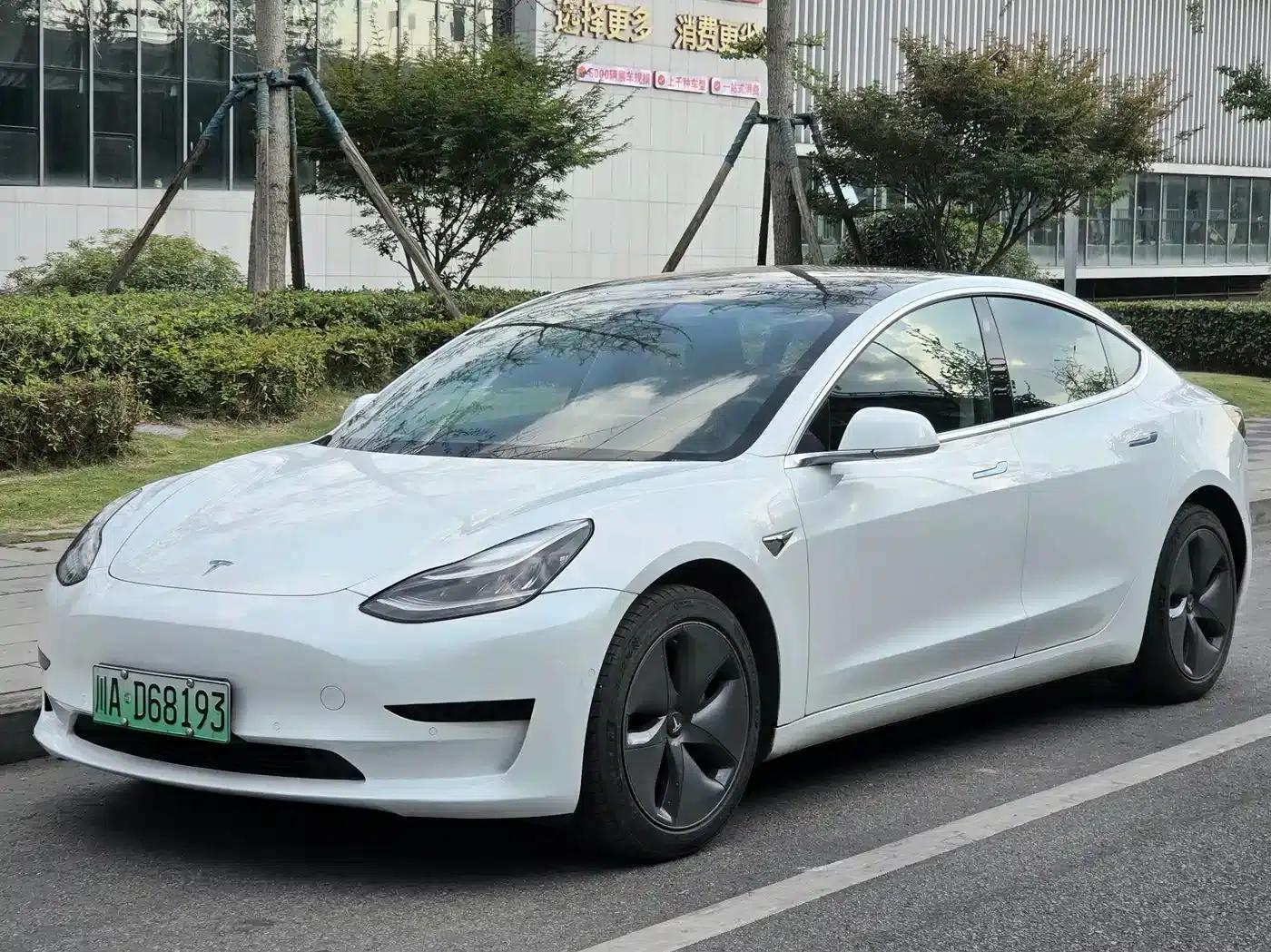 Model 3 2020 Standard Range Rear-Wheel Drive Upgrade — миниатюра 1