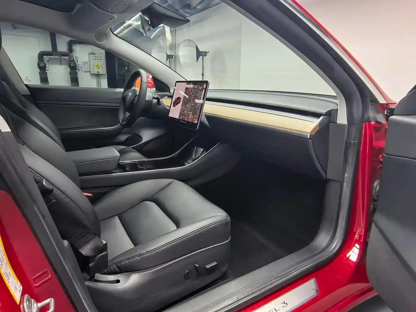 Model 3 2020 Long Range Rear-Wheel Drive — миниатюра 5