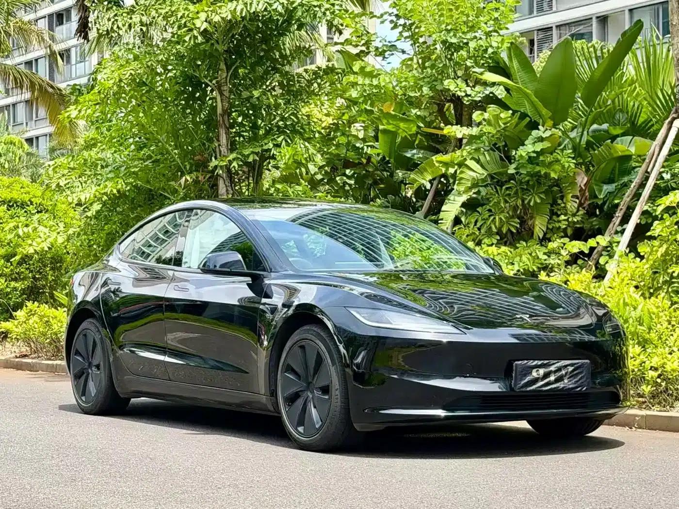 Model 3 2023 Rear-Wheel Drive — миниатюра 12