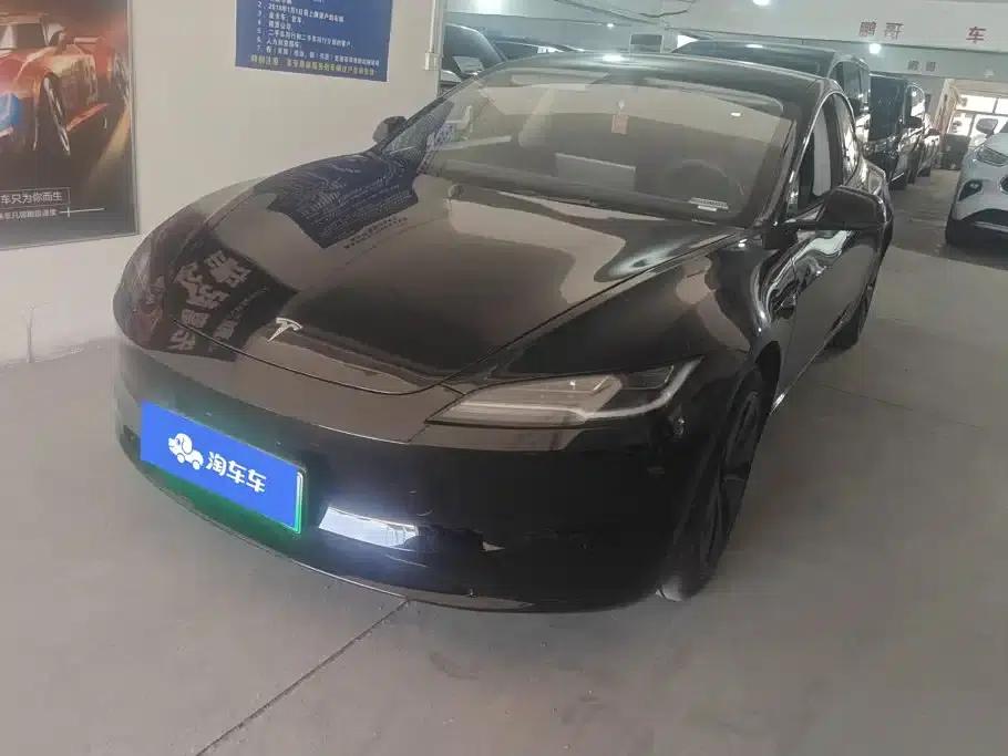 Model 3 2023 Rear-Wheel Drive — миниатюра 1