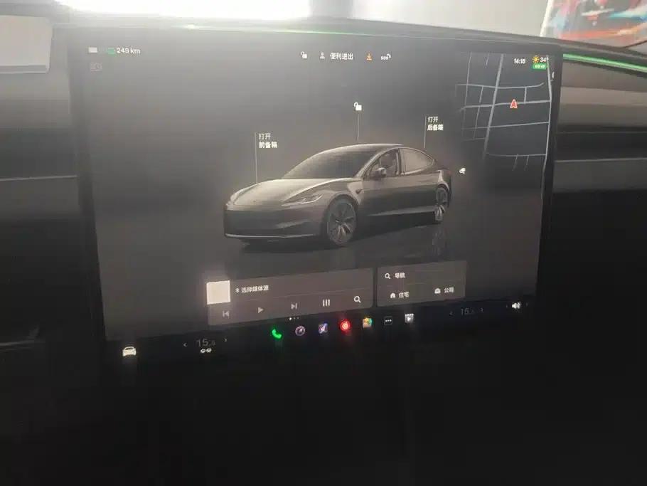 Model 3 2023 Rear-Wheel Drive — миниатюра 13