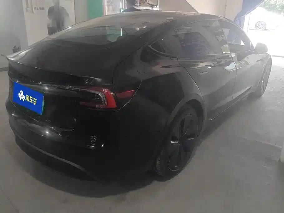 Model 3 2023 Rear-Wheel Drive — миниатюра 3