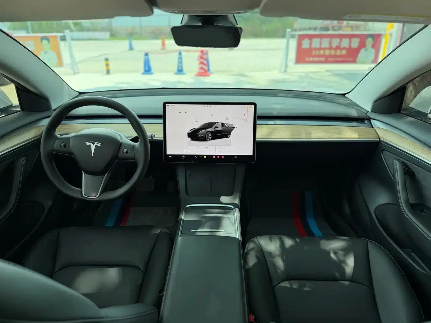 Model 3 2022 Rear-Wheel Drive — миниатюра 11