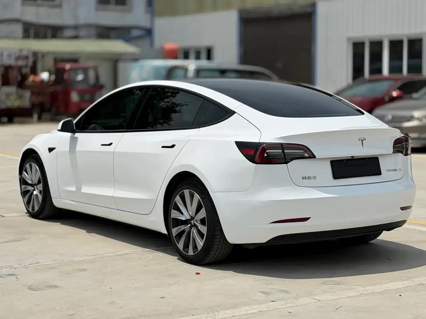 Model 3 2022 Rear-Wheel Drive — миниатюра 5