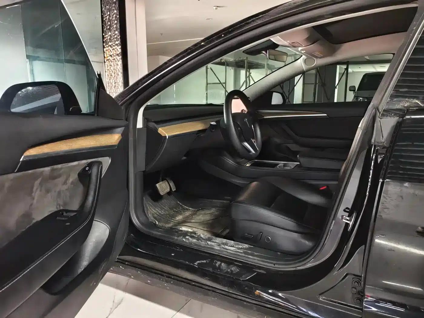 Model 3 2023 Rear-Wheel Drive — миниатюра 8