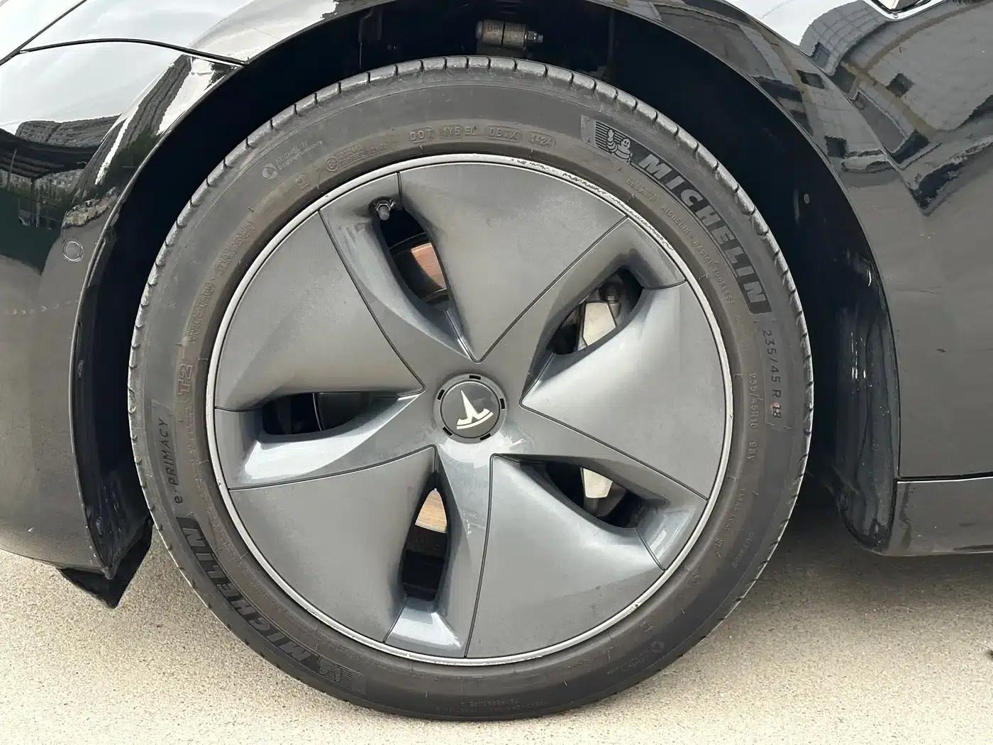 Model 3 2021 Facelift Standard Range Rear-Wheel Drive Upgrade Version 3D1 — миниатюра 19