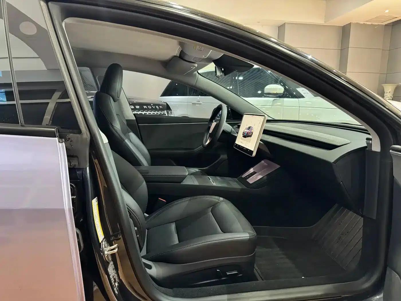 Model 3 2023 Rear-Wheel Drive — миниатюра 8