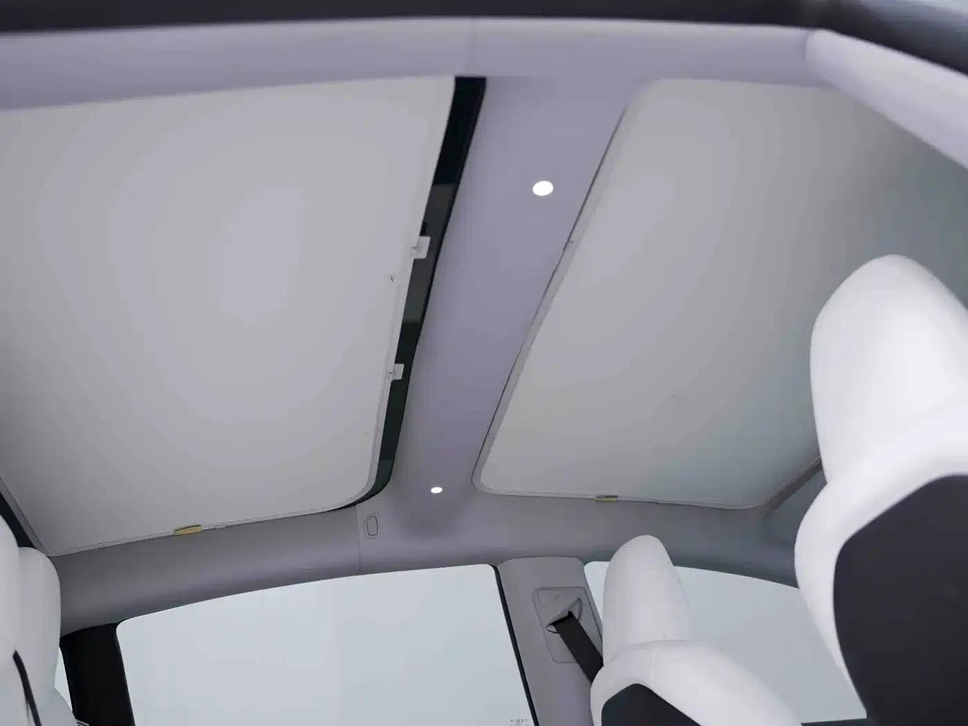 Model 3 2023 Rear-Wheel Drive — миниатюра 12